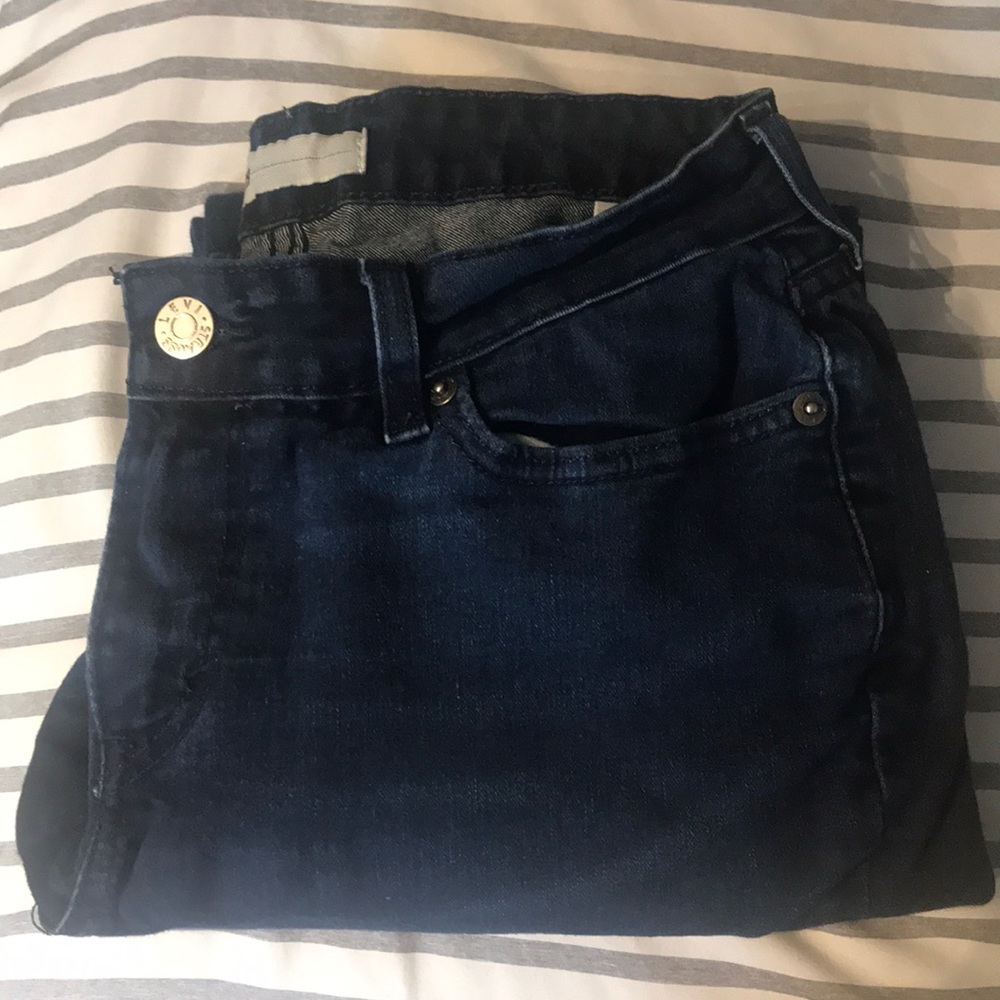 Levis Ankle Cut Stretch Denim Jeans